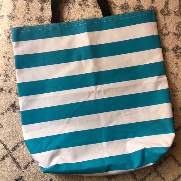 St. Tropez Beach Tote - Picture 1 of 4